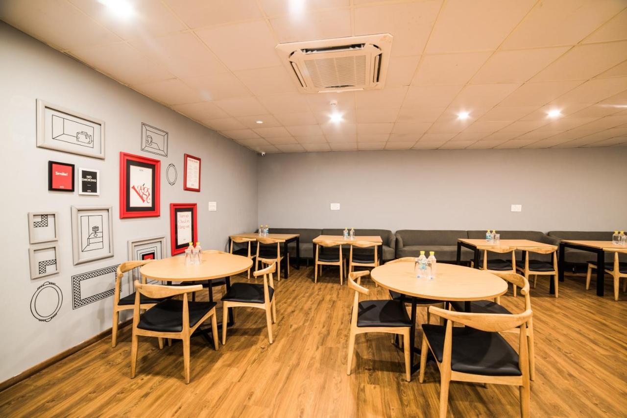 新德里 Oyo Townhouse 086 Pankha Road酒店 外观 照片