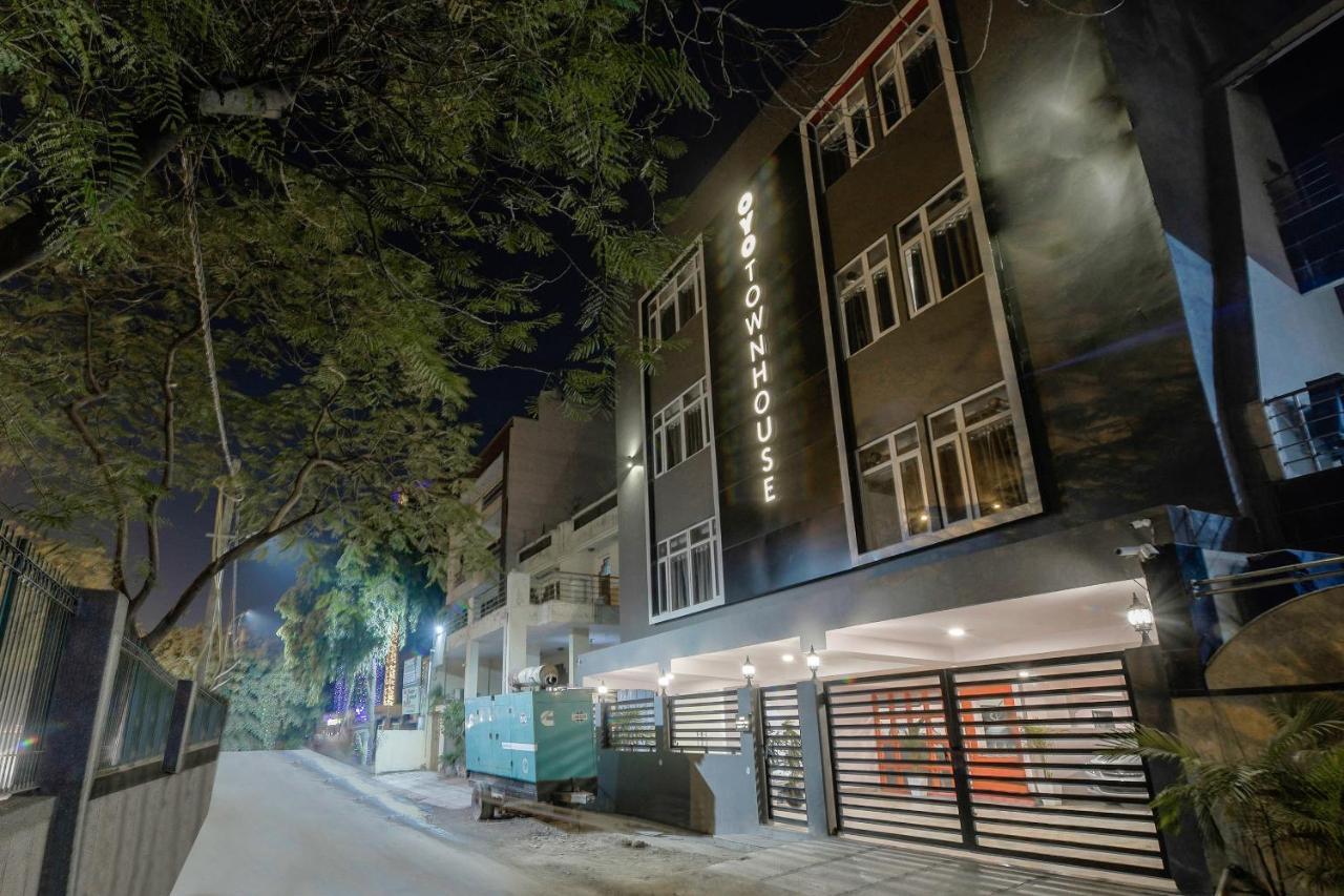 新德里 Oyo Townhouse 086 Pankha Road酒店 外观 照片